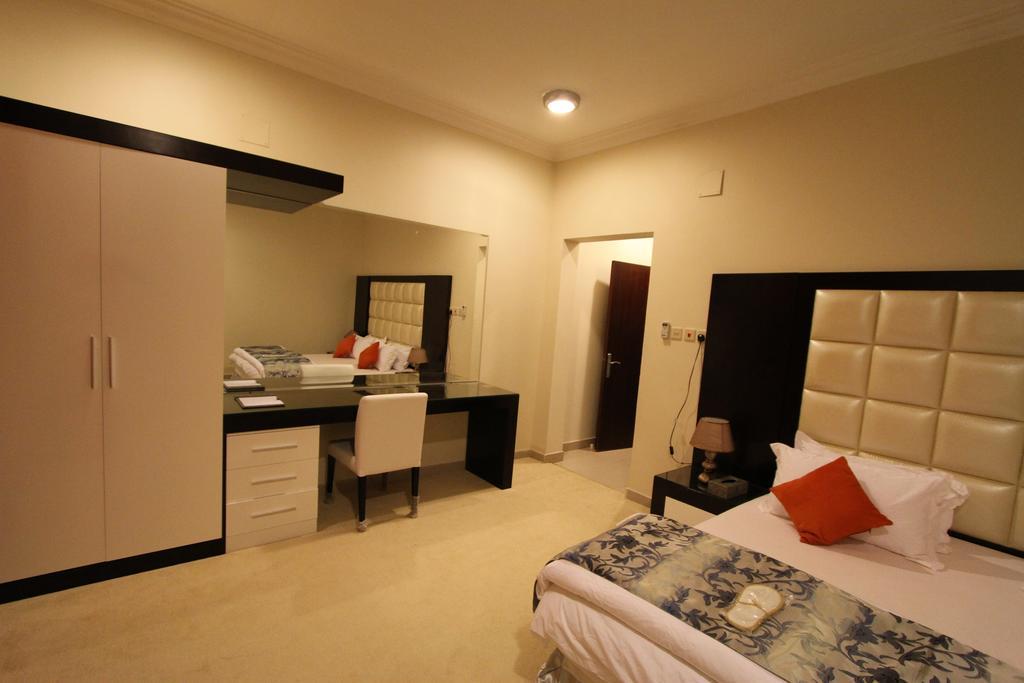 Terhal Hotel Suites Ha'il Exterior foto